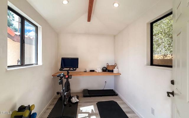 518 S Ventura Street, Ojai CA: https://media.crmls.org/mediaz/2658dd99-07fa-48a5-a45f-d5b603bc592e.jpg