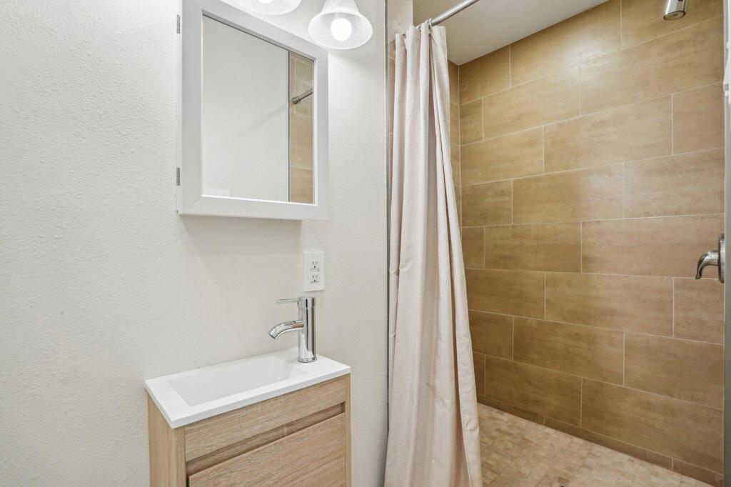 MLS #219131082DA img 25