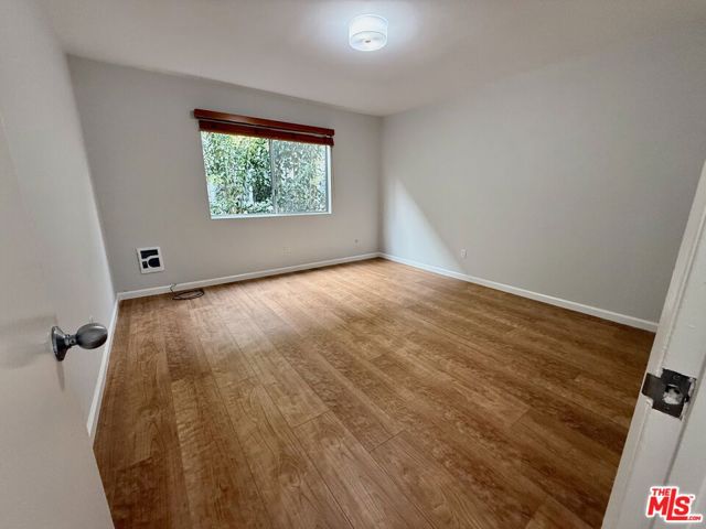 882 Victor Avenue, Inglewood CA: https://media.crmls.org/mediaz/265997a5-0055-41c5-ba0d-ee531d316fe2.jpg
