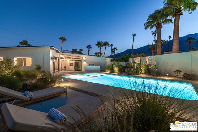 454 E Lindsey Drive, Palm Springs CA: https://media.crmls.org/mediaz/265aaf9c-fb4b-40d1-961e-ebd3bb2e1e19.jpg