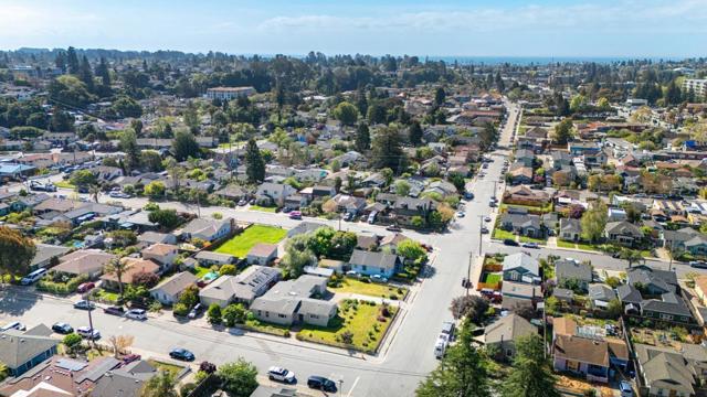 208 Coulson Avenue, Santa Cruz CA: https://media.crmls.org/mediaz/265afb3b-9103-4a83-8ef9-2f7343af403d.jpg
