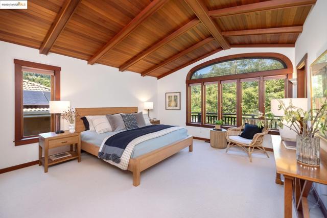 6890 Charing Cross Road, Berkeley CA: https://media.crmls.org/mediaz/265b204d-175c-4c7f-8096-c1a380c6bf52.jpg