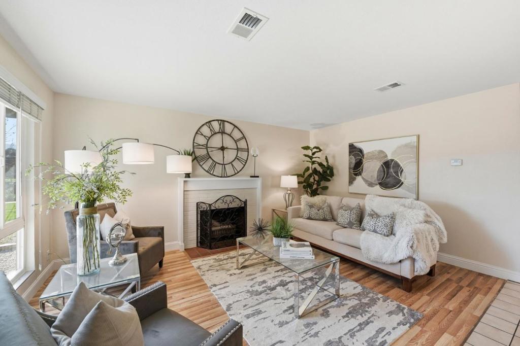 1363 Santa Fe Drive