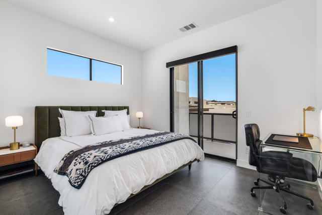 161 Holliday Way, Palm Springs CA: https://media.crmls.org/mediaz/265beb38-250d-4f91-a360-1ac76fd3de18.jpg