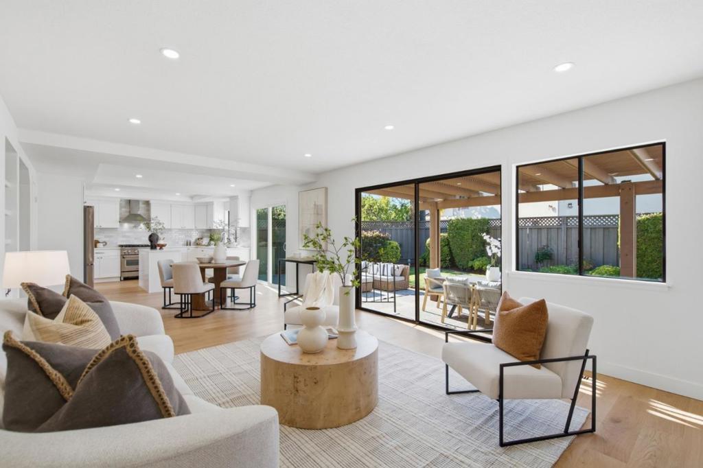 269 Woodbridge Circle