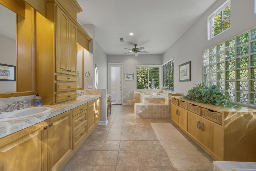 MLS #219139129DA image #20