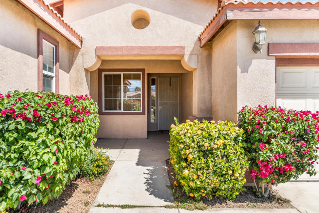 80722 Diamondback Trail, Indio CA: https://media.crmls.org/mediaz/265cdd90-452d-4c3b-9b44-8c0e75604ce4.jpg