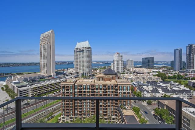 550 Front Street, San Diego CA: https://media.crmls.org/mediaz/265d267e-40e3-4da6-aadb-90a132275443.jpg
