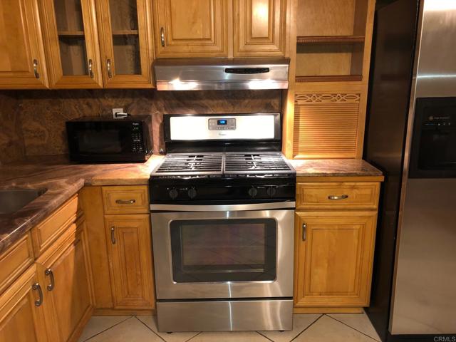 Detail Gallery Image 14 of 19 For 3890 Margaret Way, Carlsbad,  CA 92008 - 1 Beds | 1 Baths