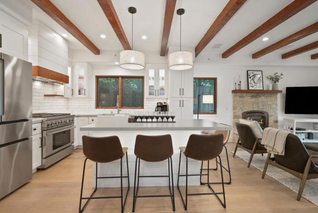 5 NE of 4th on Lopez, Carmel CA: https://media.crmls.org/mediaz/265e70ce-95c4-46a8-aa45-84d111ee3560.jpg