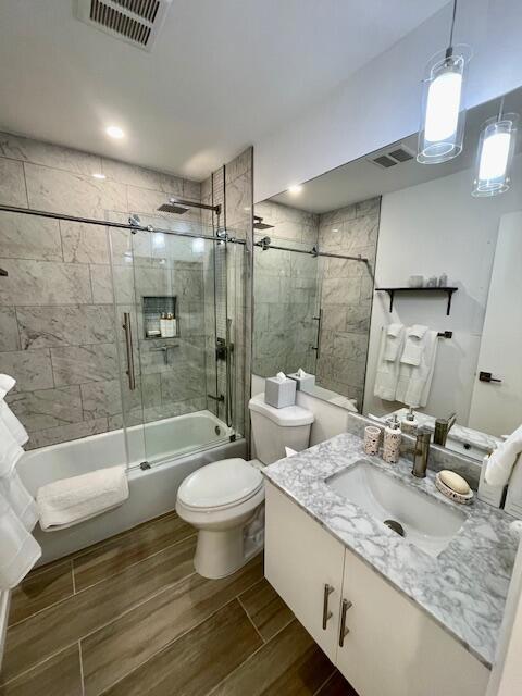 1730 Capri Circle, Palm Springs CA: https://media.crmls.org/mediaz/265e969b-d15a-4519-bafd-355dc42daa9a.jpg