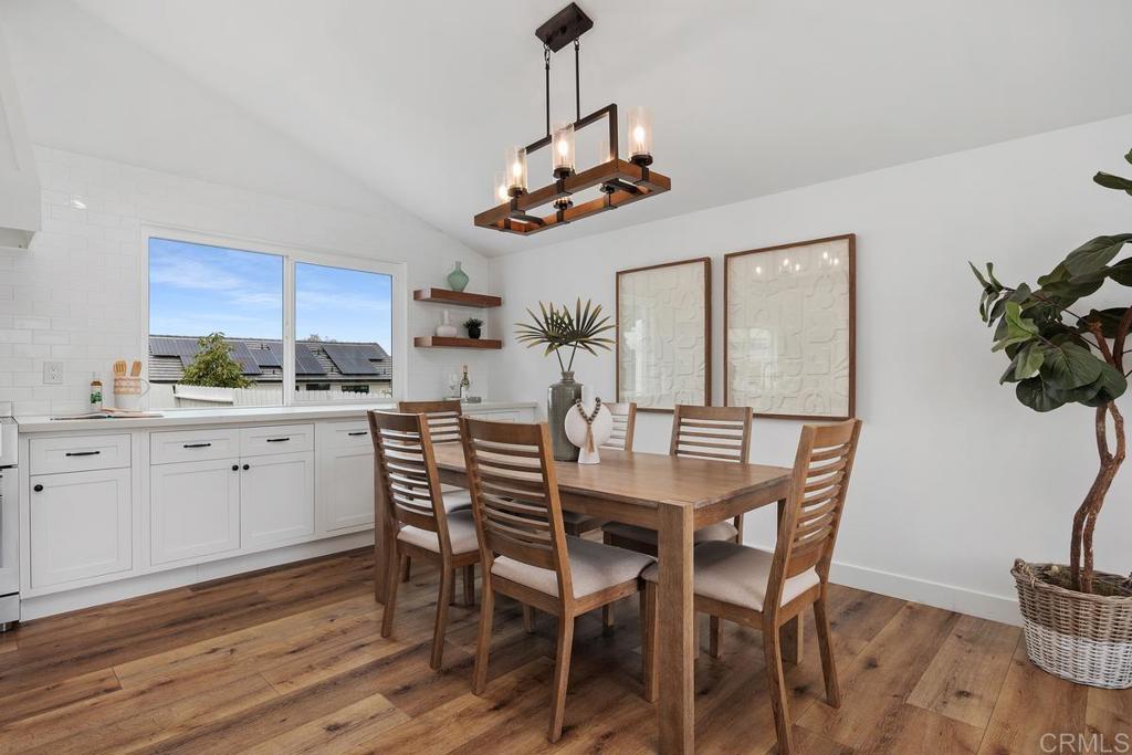 1528 Avenida De Los Lirios - photo 5