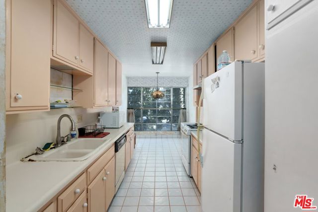 1224 Euclid Street, 201 photo 6