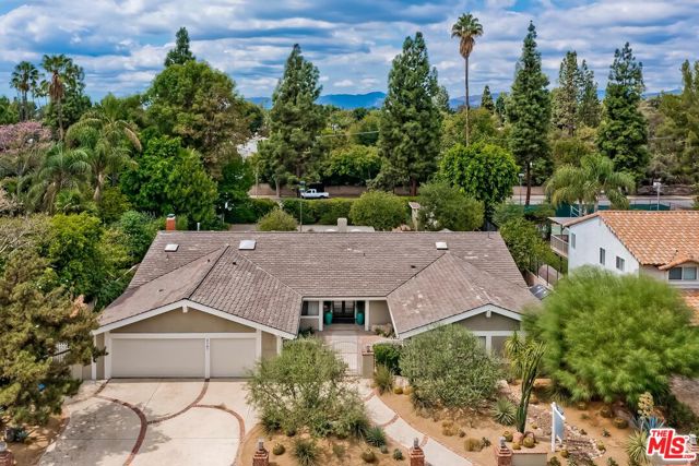 9747 Babbitt Avenue photo 4