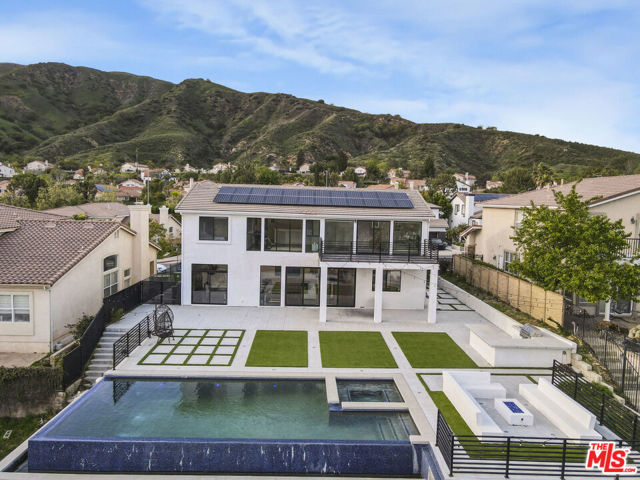 17764 Sidwell Street, Granada Hills CA: https://media.crmls.org/mediaz/265f4b66-d5a9-4430-b719-154b7ae3f9b0.jpg