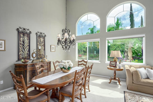 4566 Bluewood Court, Moorpark CA: https://media.crmls.org/mediaz/265f5401-bc48-4794-9b69-33ff4fda6480.jpg