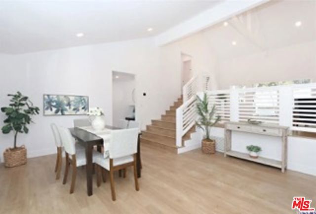 10517 Cheviot Drive, Los Angeles CA: https://media.crmls.org/mediaz/26608467-e66a-4607-8974-e6607741fc98.jpg