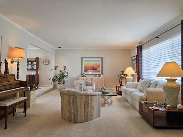 6128 Corte De La Reina, San Jose CA: https://media.crmls.org/mediaz/2660fa94-d527-4311-8779-9139f96d2254.jpg