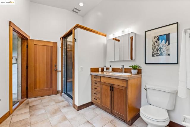 105 Vicente, Berkeley CA: https://media.crmls.org/mediaz/26610a5b-03c6-4412-ad6e-6f124aaf58ea.jpg