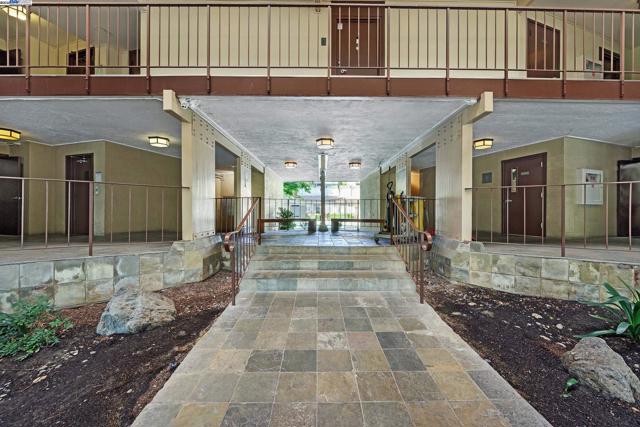 1087 Murrieta Blvd, Livermore CA: https://media.crmls.org/mediaz/26616617-ba29-4c0a-9dd8-5854aba57290.jpg