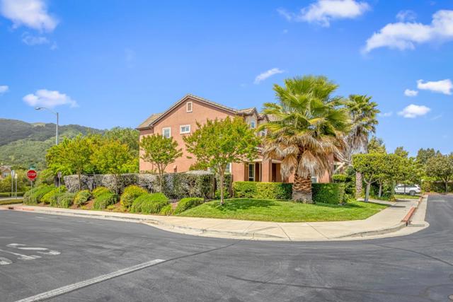 5871 Masoni Place, Gilroy CA: https://media.crmls.org/mediaz/2662be69-3026-42bd-a5a7-9a82fb299ad5.jpg