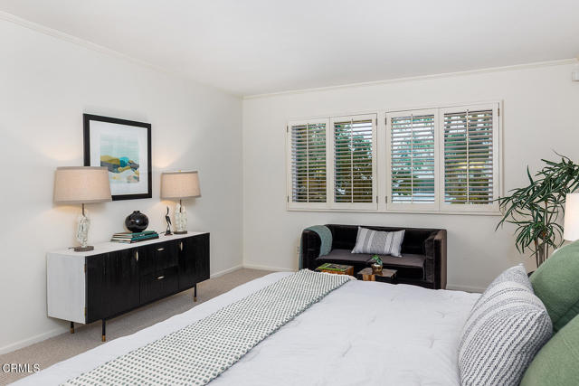 1200 S Orange Grove Boulevard, Pasadena CA: https://media.crmls.org/mediaz/26634bc2-05d4-47da-a957-a75e10f6ddb9.jpg