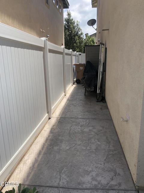 197 Elmwood Street, Fillmore CA: https://media.crmls.org/mediaz/26640968-3c7a-427c-87c8-10d360c09db3.jpg