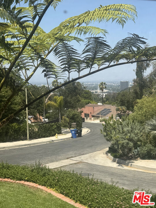 https://media.crmls.org/mediaz/2664788d-cbd8-4a23-8fc0-223b3c4cbc74.jpg?preset=X-Large