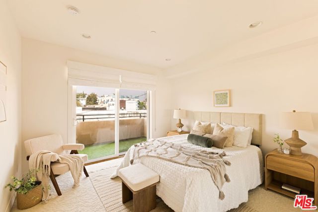 325 Arnaz Drive, Los Angeles CA: https://media.crmls.org/mediaz/2664c150-45ee-402c-b78d-26c5310f7513.jpg