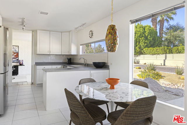 6 Cody Court, Rancho Mirage CA: https://media.crmls.org/mediaz/26656d03-89e9-40e2-ba21-0e11766b4ea8.jpg