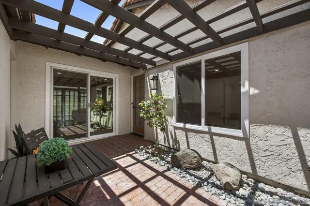 17676 Corte Sobrado, San Diego CA: https://media.crmls.org/mediaz/2665f9cd-d453-4c07-b539-74a434af15d0.jpg