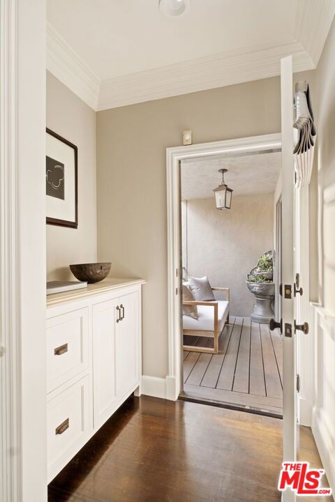 8455 Fountain Avenue, West Hollywood CA: https://media.crmls.org/mediaz/2666d51e-65da-4b79-a730-a9fb6dcce332.jpg