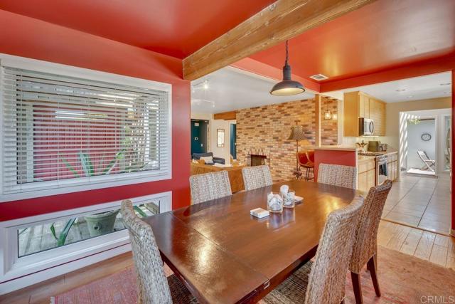 Detail Gallery Image 8 of 33 For 406 N Acacia Ave, Solana Beach,  CA 92075 - 3 Beds | 2 Baths