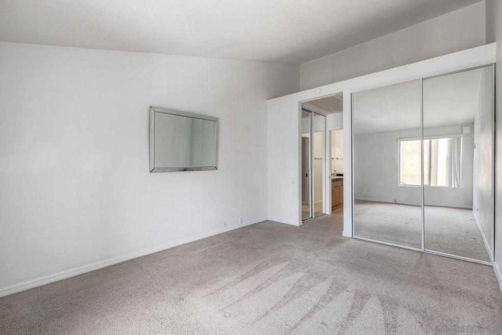 4600 Lamont - photo 17
