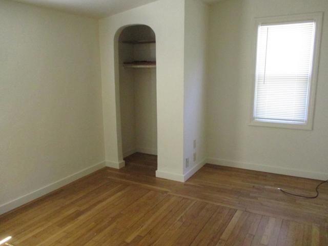 8495 Murray Avenue, Gilroy CA: https://media.crmls.org/mediaz/2667ce45-df48-429d-a342-533a6c3fd1c9.jpg