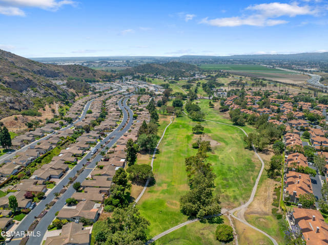 1134 Paquita Street, Camarillo CA: https://media.crmls.org/mediaz/26686bb5-6972-4fb6-be1e-a36ea682beae.jpg