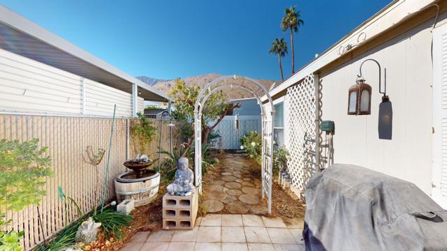 234 Lei Drive, Palm Springs CA: https://media.crmls.org/mediaz/26688b84-df4d-4d57-af21-7fab7d50724e.jpg