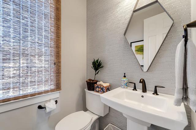 600 Thyme Way, San Ramon CA: https://media.crmls.org/mediaz/26689f9d-525c-402e-a59f-0339aa6a88a2.jpg