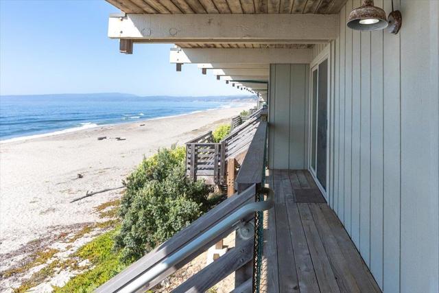 753 The Shoreline, La Selva Beach CA: https://media.crmls.org/mediaz/26699e4b-2cc1-43e8-99ed-972bb52996c9.jpg