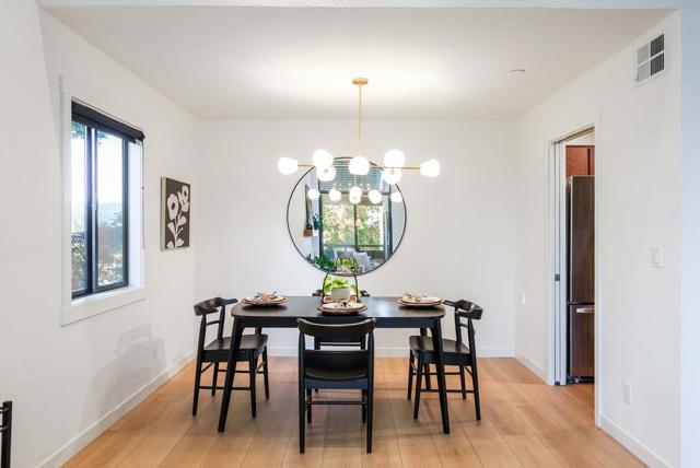 318 Soquel Avenue, Santa Cruz CA: https://media.crmls.org/mediaz/2669be62-5822-4217-a27e-d08ae1ce85dc.jpg