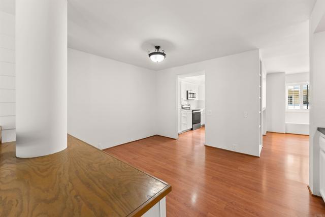 Detail Gallery Image 7 of 25 For 3115 Morning Way, La Jolla,  CA 92037 - 3 Beds | 2/1 Baths