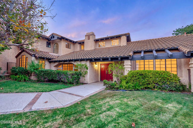 751 Wildwood Avenue, Thousand Oaks CA: https://media.crmls.org/mediaz/266c4e3b-968a-4cda-a898-0a9bc88008af.jpg