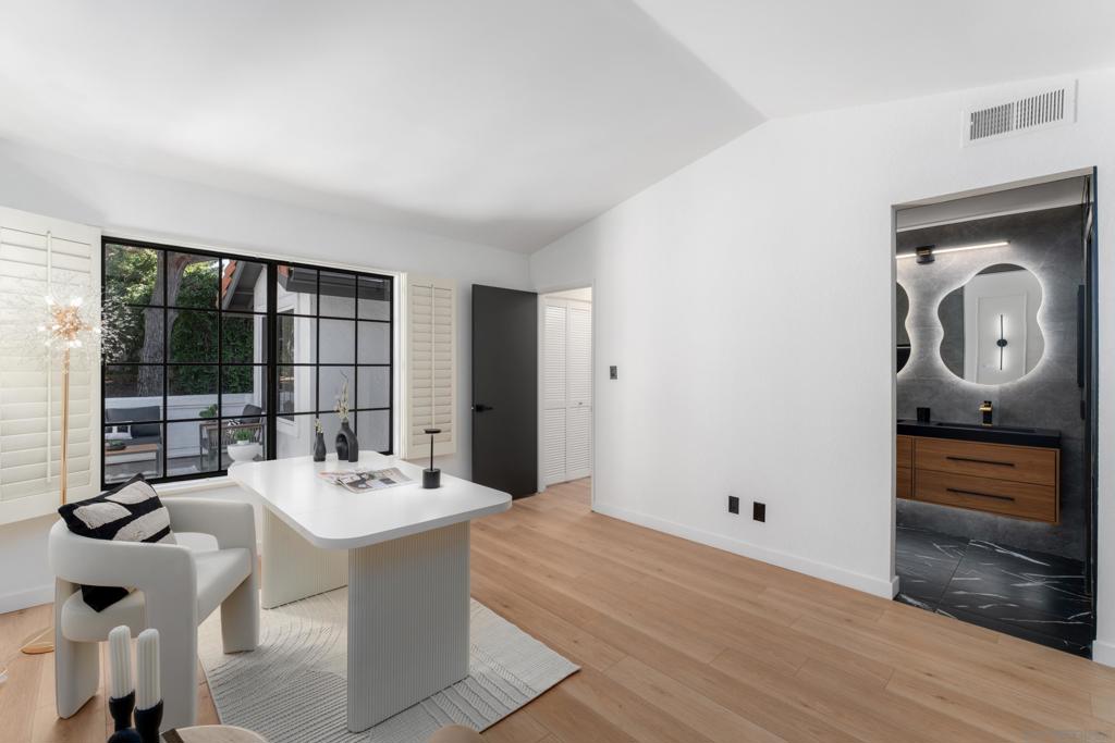 MLS #250042589SD image #30