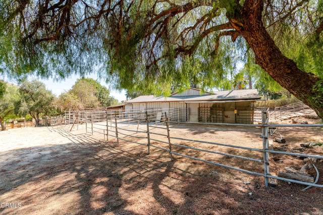 Detail Gallery Image 34 of 51 For 10400 Mcbroom St, Sunland,  CA 91040 - 3 Beds | 2/1 Baths