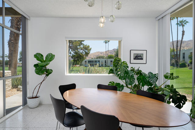 519 Desert Lakes Drive, Palm Springs CA: https://media.crmls.org/mediaz/266d95ef-86d8-41d6-9acb-08b7c8a67c56.jpg