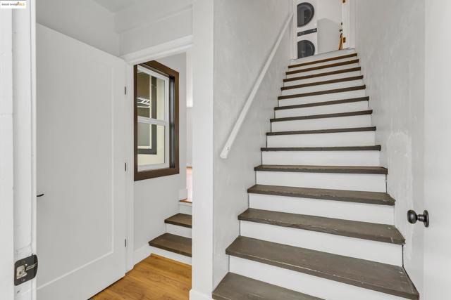 16806 Brewer Rd, Grass Valley CA: https://media.crmls.org/mediaz/266d9aec-b536-40ea-bddd-3723c4bf0004.jpg