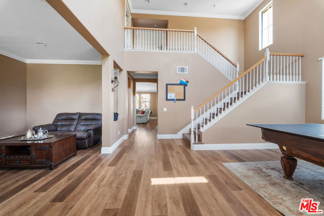 11501 Trailrun Court, Riverside CA: https://media.crmls.org/mediaz/266ddaac-74ed-446e-97b1-d451ad83da29.jpg
