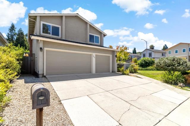 6561 Skyfarm Drive, San Jose CA: https://media.crmls.org/mediaz/266e0077-096e-4f49-af44-462b475ab79d.jpg