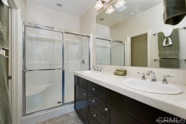 Detail Gallery Image 16 of 30 For 2411 Sentinel Ln., San Marcos,  CA 92078 - 3 Beds | 2/1 Baths