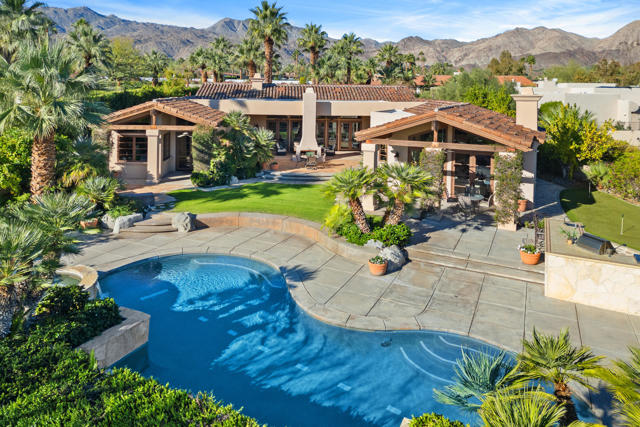 49260 Jfk Trail, Palm Desert CA: https://media.crmls.org/mediaz/266e30d1-0225-4db7-b68d-bd9377a82245.jpg